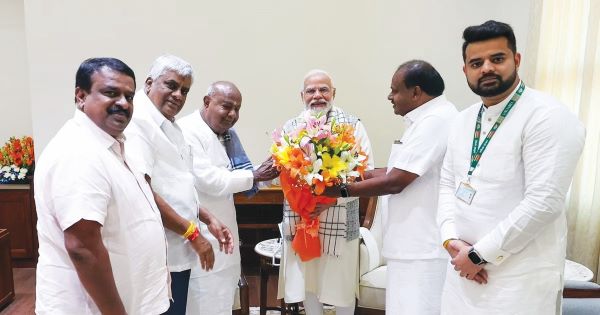 revanna family with modi